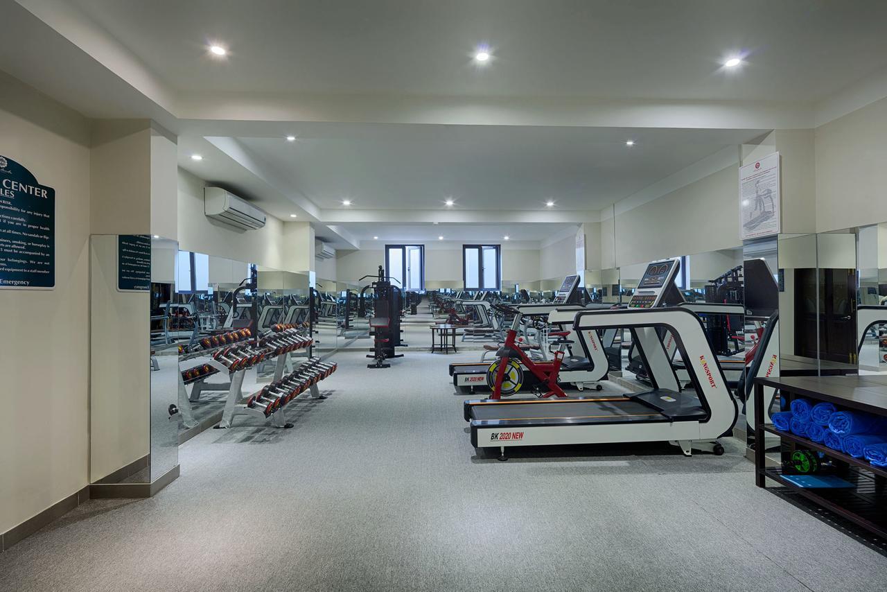 Little Riverside Hoi An . A Luxury Hotel & Spa Exteriör bild The gym at the University of Westminster, Harrow Campus