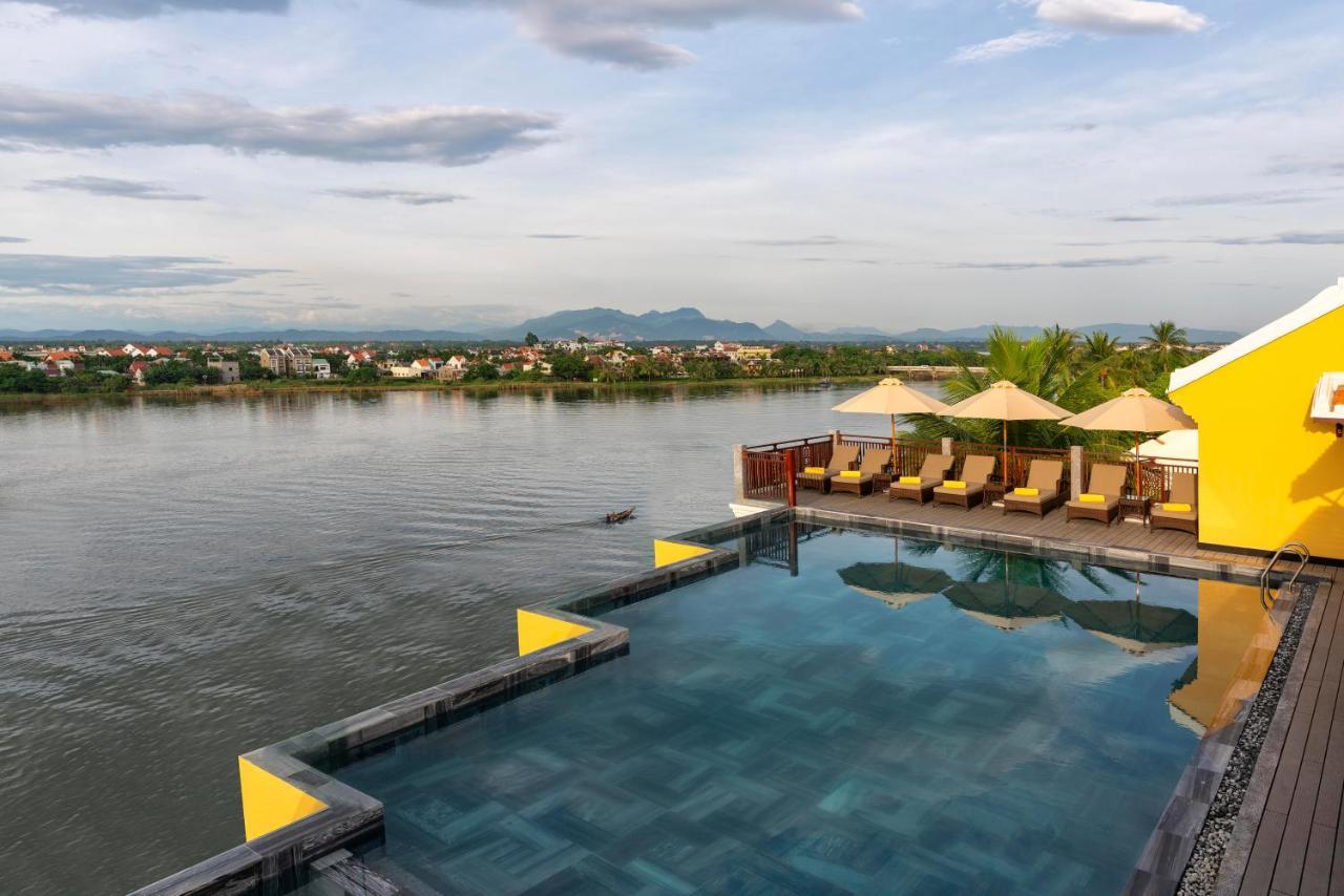 Little Riverside Hoi An . A Luxury Hotel & Spa Exteriör bild View of the Perfume River from the hotel